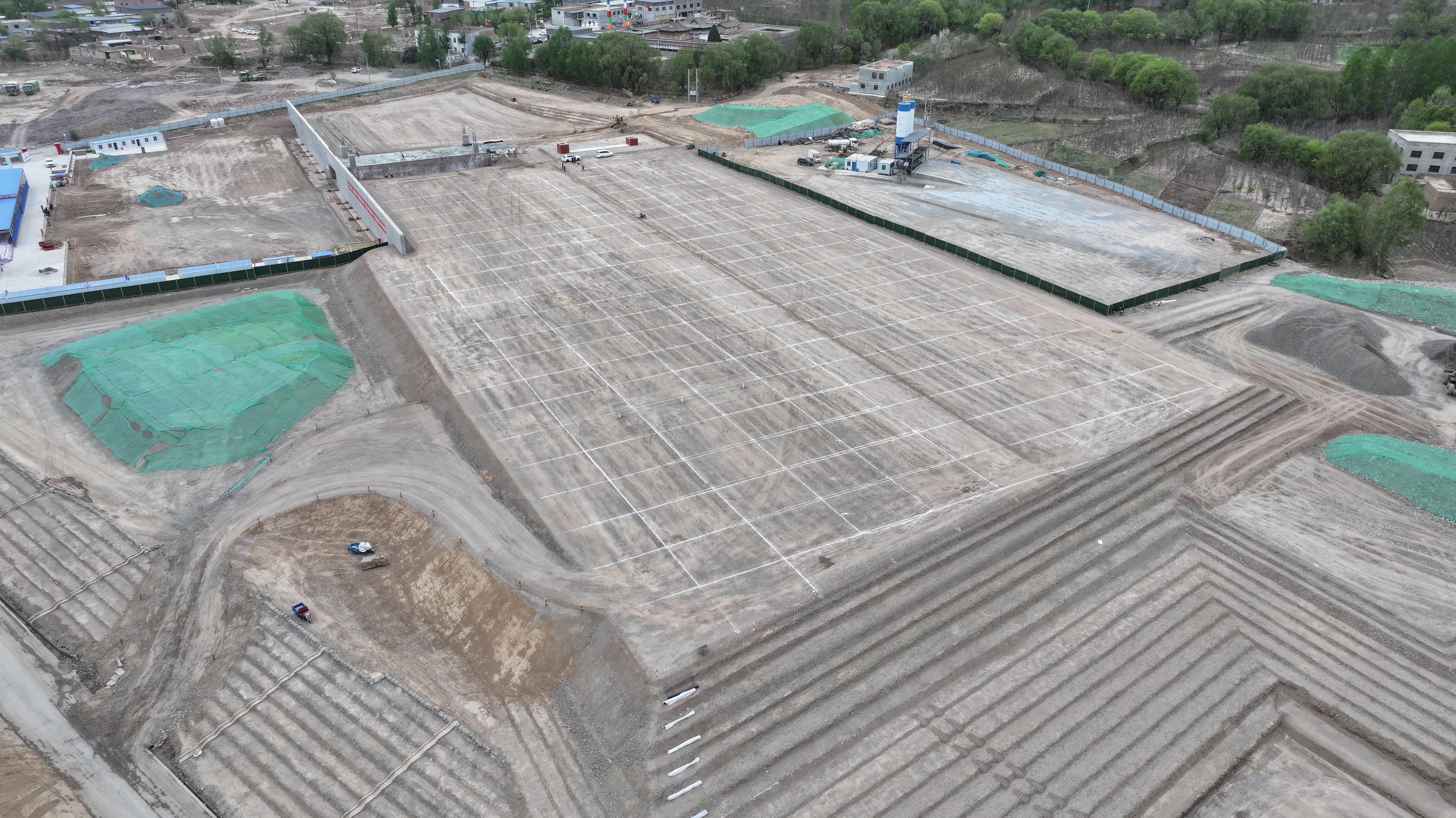 新建西宁至成都铁路工程